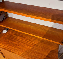 Afbeelding in Gallery-weergave laden, Poul Cadovius, Royal System, Wandsysteem