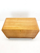 Afbeelding in Gallery-weergave laden, Zweedse Vintage Ladekast
