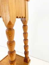 Afbeelding in Gallery-weergave laden, Vintage Plantenstandaard uit Zweden