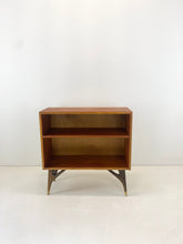Afbeelding in Gallery-weergave laden, Kleine Teak Boekenkast