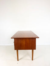 Load image into Gallery viewer, Deense Teak Bureau
