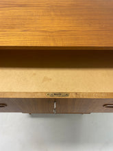 Afbeelding in Gallery-weergave laden, Zweeds Tallboy Ladekast