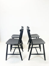 Afbeelding in Gallery-weergave laden, FDB Møbler Spijlenstoelen, 1960s