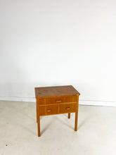 Afbeelding in Gallery-weergave laden, Vintage Nachtkastje