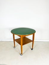 Afbeelding in Gallery-weergave laden, Bijzettafel op wieltjes