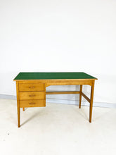Afbeelding in Gallery-weergave laden, Vintage Bureau