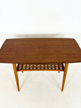 Afbeelding in Gallery-weergave laden, Vintage Teak Salontafel