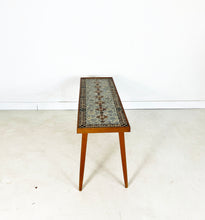 Afbeelding in Gallery-weergave laden, Vintage Mozaïek Bijzettafeltje