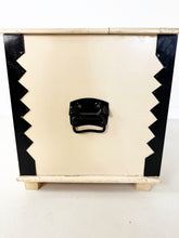 Afbeelding in Gallery-weergave laden, Houten Kist