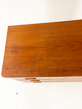 Afbeelding in Gallery-weergave laden, Zweedse Teak Ladekast