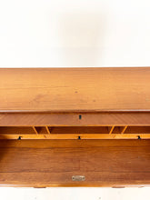 Afbeelding in Gallery-weergave laden, Scandinavisch Teak Secretaire