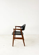 Load image into Gallery viewer, Black Leather Chair