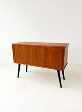Load image into Gallery viewer, Vintage Teak Schuifdeurkast