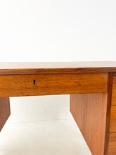 Afbeelding in Gallery-weergave laden, Scandinavische Vintage Bureau