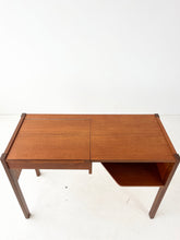Afbeelding in Gallery-weergave laden, Teak Kaptafel / Bureautje