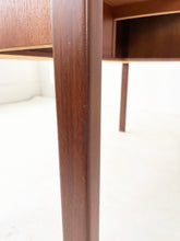 Afbeelding in Gallery-weergave laden, Teak Kaptafel / Bureautje