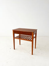 Afbeelding in Gallery-weergave laden, Vintage Nachtkastje