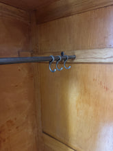 Load image into Gallery viewer, Art Deco Kledingkast, Camphor