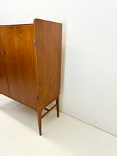 Afbeelding in Gallery-weergave laden, Scandinavische Teak Kast