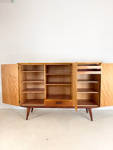 Afbeelding in Gallery-weergave laden, Vintage Highboard / Dressoir