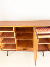 Afbeelding in Gallery-weergave laden, Vintage Highboard / Dressoir