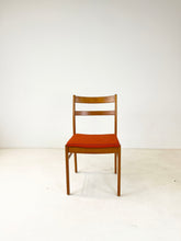 Afbeelding in Gallery-weergave laden, Zweedse Vintage Stoelen (set van 4)