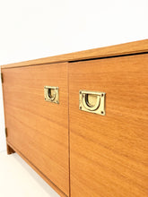 Afbeelding in Gallery-weergave laden, Low Vintage Standing Cabinet
