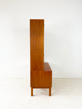 Afbeelding in Gallery-weergave laden, Teak Opbergkast