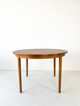 Afbeelding in Gallery-weergave laden, Ronde Teakhouten Tafel