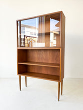 Afbeelding in Gallery-weergave laden, Vintage Vitrinehkastje