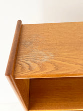 Afbeelding in Gallery-weergave laden, Vintage Scandinavische Wandmeubel