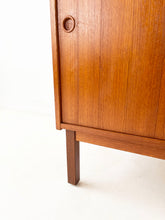 Afbeelding in Gallery-weergave laden, Scandinavische Vintage Boekenkast / Wandkast