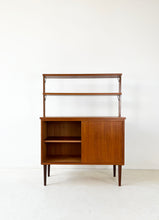 Afbeelding in Gallery-weergave laden, Vintage Wandkast uit Zweden