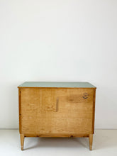 Afbeelding in Gallery-weergave laden, Opgeknapte Vintage Ladekast uit Zweden