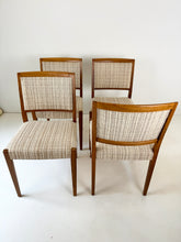 Afbeelding in Gallery-weergave laden, Teak Stoelen (set van 4)