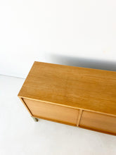 Afbeelding in Gallery-weergave laden, Vintage Archiefkast