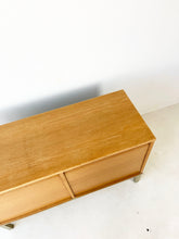 Afbeelding in Gallery-weergave laden, Vintage Archiefkast