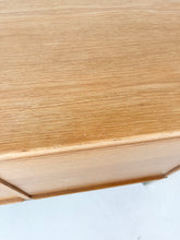 Afbeelding in Gallery-weergave laden, Vintage Archiefkast