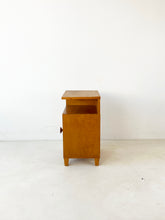 Load image into Gallery viewer, Zweeds Vintage Nachtkastje