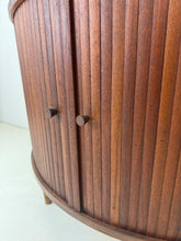 Afbeelding in Gallery-weergave laden, Deense Teak Hoekkast