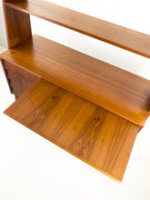 Afbeelding in Gallery-weergave laden, Teak Wandkast
