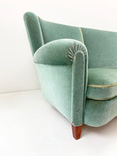 Load image into Gallery viewer, <tc>Green Velvet Sofa</tc>