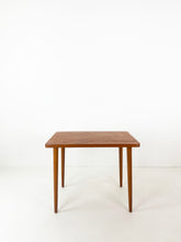 Afbeelding in Gallery-weergave laden, Bijzettafeltje