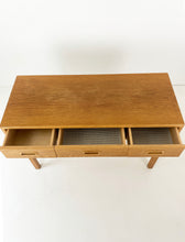 Afbeelding in Gallery-weergave laden, Kastje