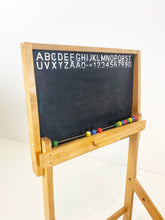 Afbeelding in Gallery-weergave laden, Zweeds Kinderbureau