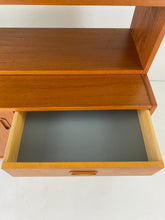 Afbeelding in Gallery-weergave laden, Teak Wandkast