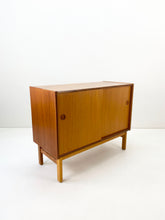 Afbeelding in Gallery-weergave laden, Teak Kast