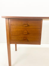 Afbeelding in Gallery-weergave laden, Vintage Teak Bureau