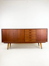 Afbeelding in Gallery-weergave laden, Teak Dressior