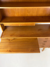 Afbeelding in Gallery-weergave laden, Teak Wandkast